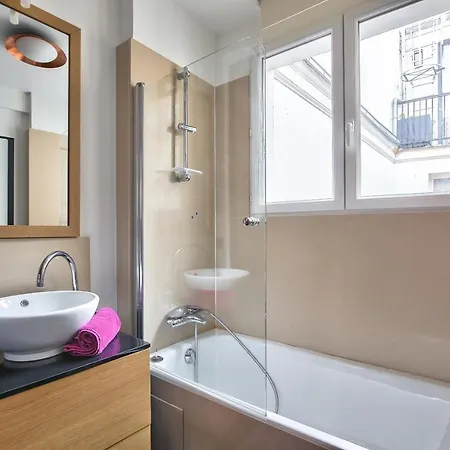 Stylish Little Flat In The Center Of Апартаменты *